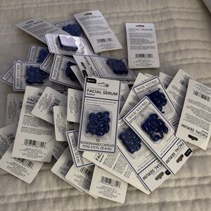 B Pure Retinol Facial Serum Capsules